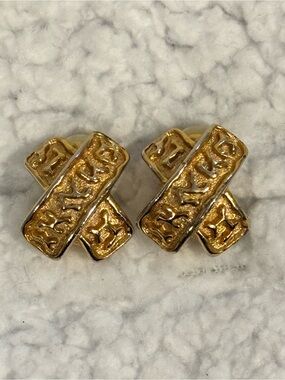 Vintage Brutalist Gold Tone Clip On Earrings Abstract Modernist Statement